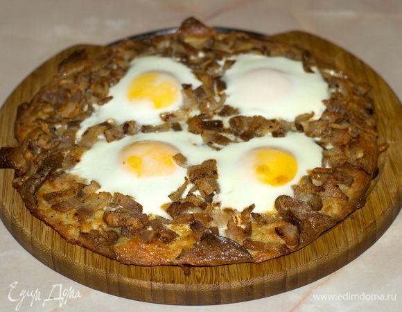 Подавать сразу после приготовления. Блюдо хорошо дополняет салат из томатов.
Приятного аппетита!