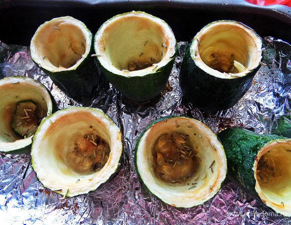 Через 10 минут бочонки достать.