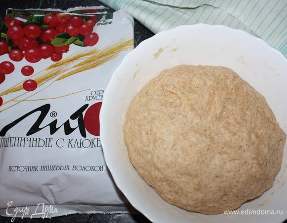 Спустя 20-25 тесто увеличится в объеме. 