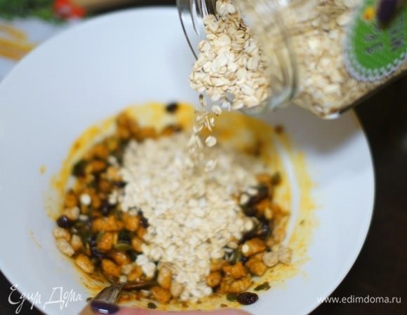 Следом идут овсяные хлопья.