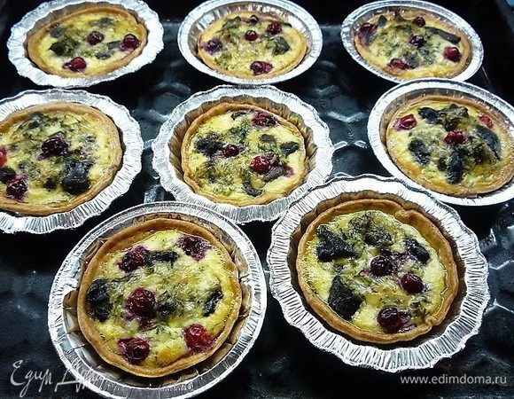 Запекаем в духовке при температуре 180°С, 20 минут.