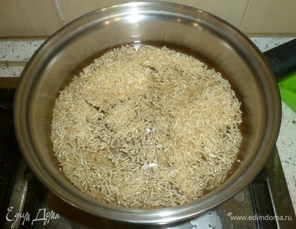 Рис отварить до готовности.
