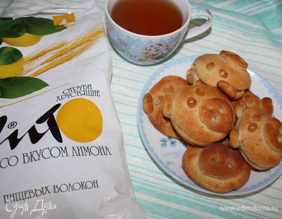 После этого пеките примерно 30 минут в духовке, нагретой до 200-220°С. 