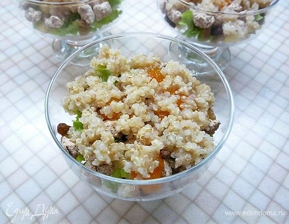 Следующим слоем распределяем киноа.