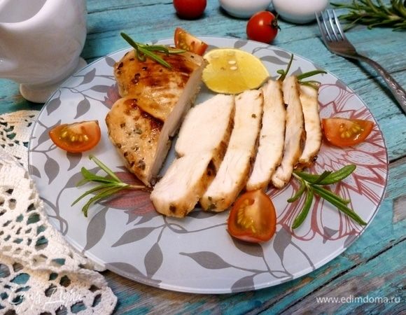 Это прекрасная мясная нарезка на праздничный стол, это отличное составляющее для салатов, бутербродов или бургеров. 