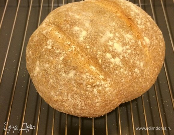 Готовый хлеб полностью остудить на решетке.