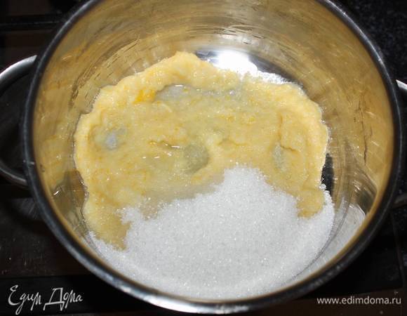 Добавим сахар. 