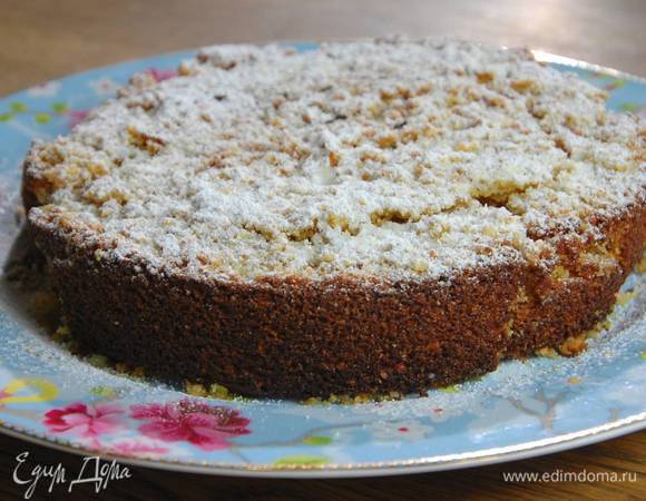 Сахарную пудру перемешать с измельченной ванилью и через сито посыпать остывший пирог.