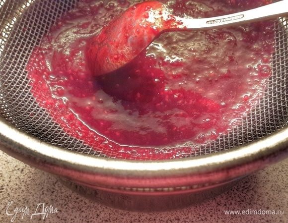 Перетереть через сито.