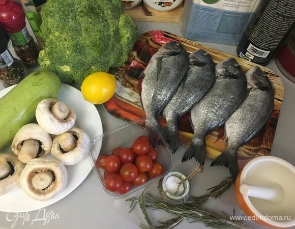 Готовим все ингредиенты. И начинаем с приготовления овощей.