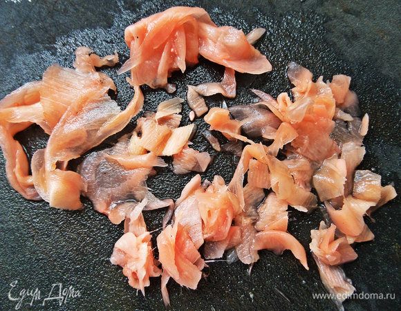 Имбирь натереть или измельчить. У меня был маринованный, тоже можно.