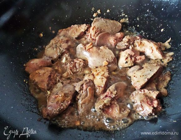 С двух сторон.