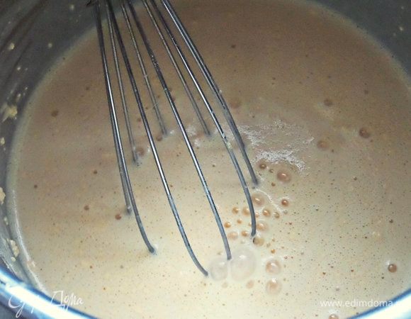 Взбить с молоком и солью.