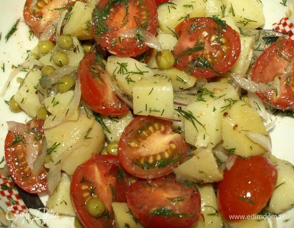 Соединить заправку с салатом.