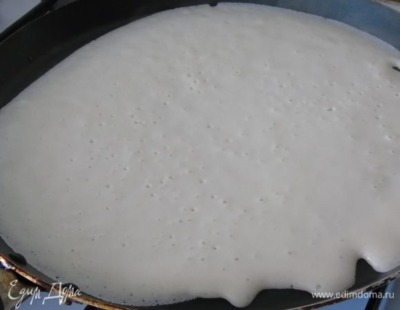 Жарим с двух сторон на хорошо разогретой сковороде, первый раз смажьте маслом.