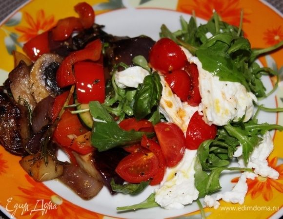 Овощи готовы, разложите по тарелкам.
Приятного аппетита!
Buon appetito!