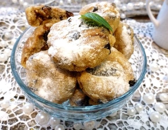 Печенье Бекутте не очень сладкое, поэтому при подаче их можно посыпать пудрой.
Приятного чаепития!