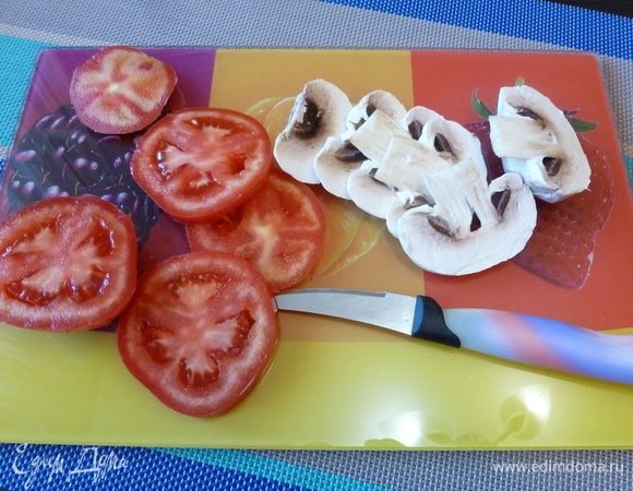 Нарезаем все тоненько.