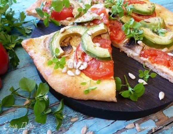 При подаче посыпаем подсушенными семечками и любой зеленью.
Приятного аппетита!