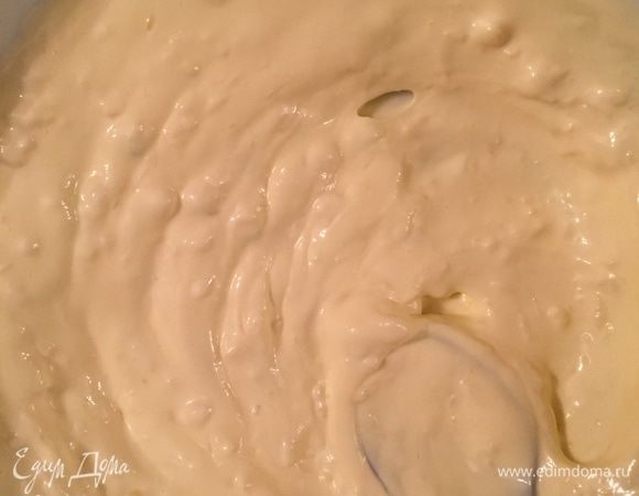 Слегка взбиваем вилкой.