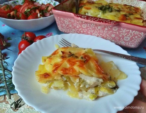 Сочная, вкусная запеканка готова.