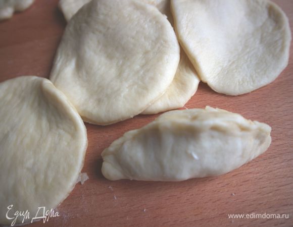 Защипнуть края.