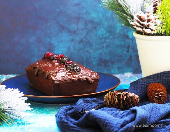 Сливки сильно нагреть, добавить кусочки горького шоколада и перемешать до полного растворения.