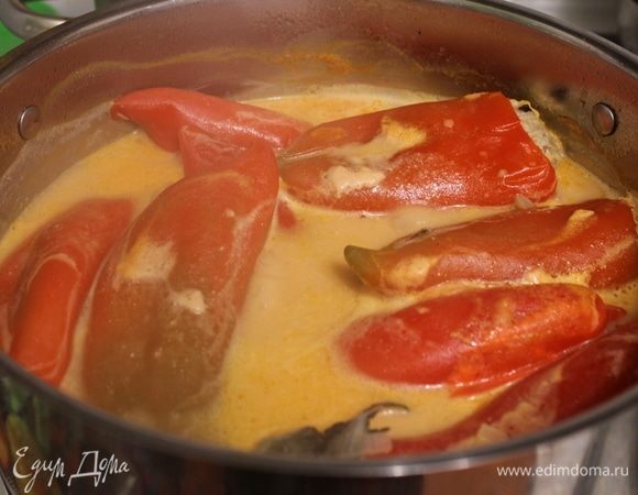 Готовить на медленном огне еще 10 минут.