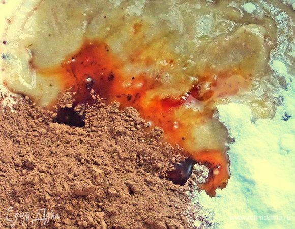 Влить ликер Мокка или заменить медом.