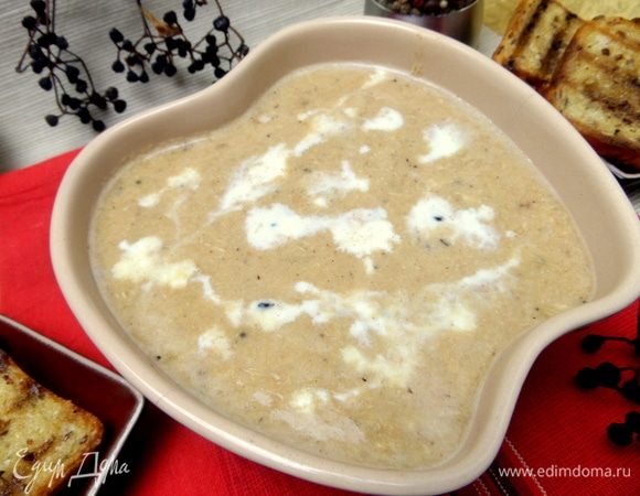 Или полить сливками прямо в тарелку.