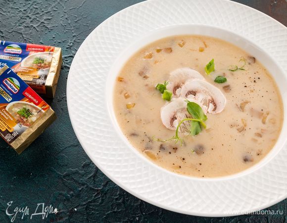 Порубите зелень и добавьте в суп при подаче.