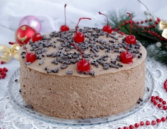 Украсить торт по своему желанию.