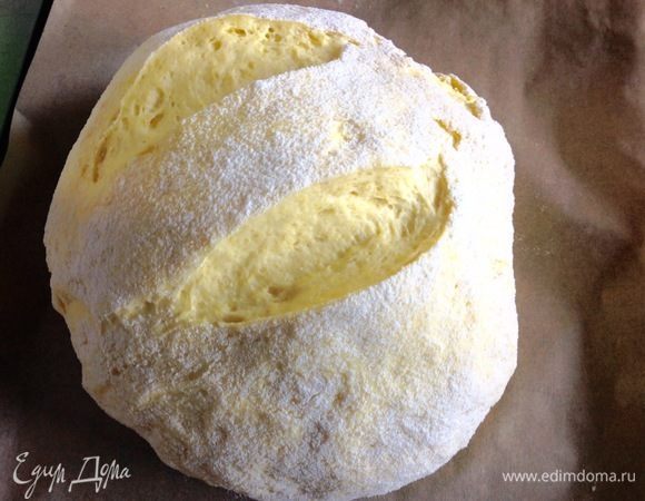 Пока хлеб расстаивается мы нагреваем духовку на 190°С.
Хлеб расстоялся, увеличился, разрезы раскрылись, ставим его в уже горячую духовку и выпекаем. Я пекла ровно час. Время выпечки индивидуально у каждого свое, я пекла хлеб в электропечи.