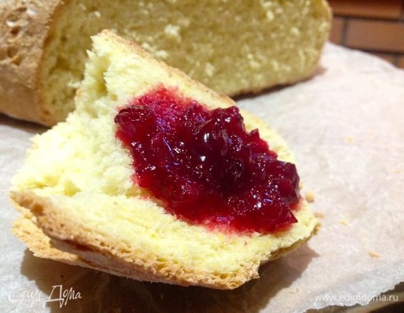 Ну что может быть вкусней горбушки свежего пахучего хлебушка. :)