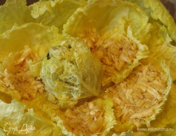 Следующий слой — листы с сыром.