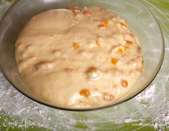 Через указанное время тесто должно примерно в 1,5 раза увеличится в размере.