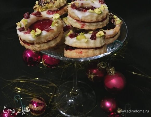 Поздравляю всех жителей сайта и уважаемую команду «Едим Дома» с наступающим Новым годом! Здоровья вам, удачи и благополучия! 