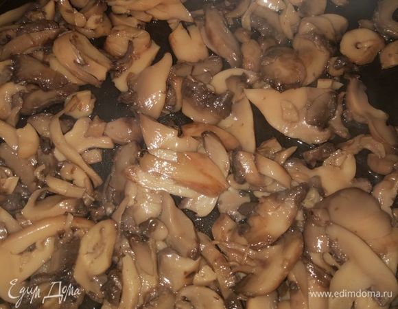 Обжарить на растительном масле.