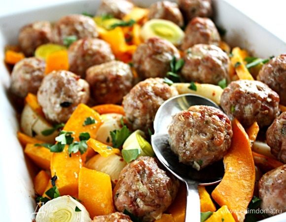 Подавать в форме, в которой готовилось блюдо.