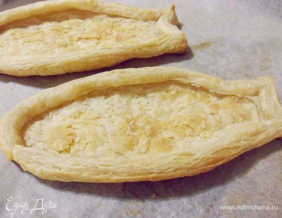 Прошло указанное время. Рыбки готовы. Полностью их охладить.