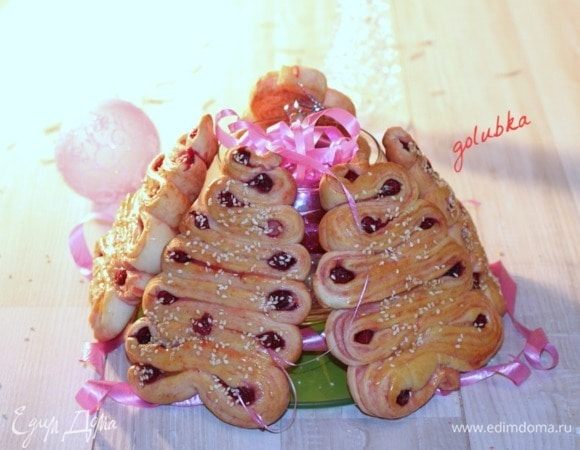 Выпекаем елочки до золотистого цвета. 
