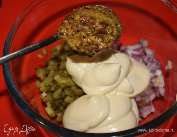 Добавить 1 ч. ложку  горчицы с зернами.