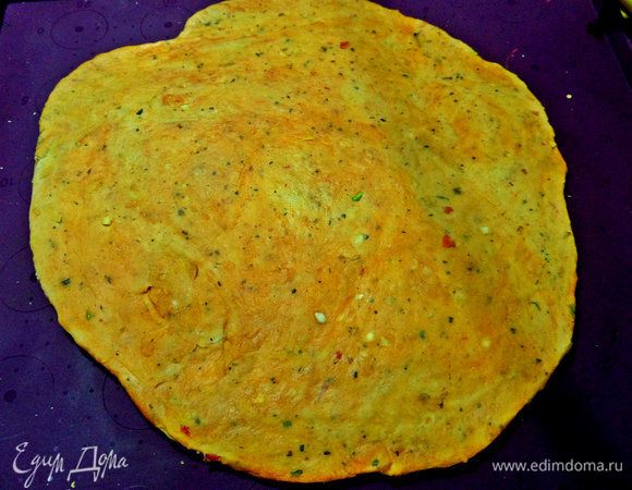 Раскатать тонко.