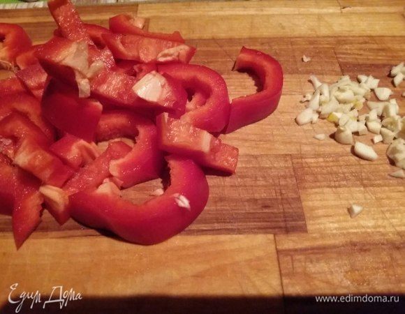 Болгарский перец и чеснок.