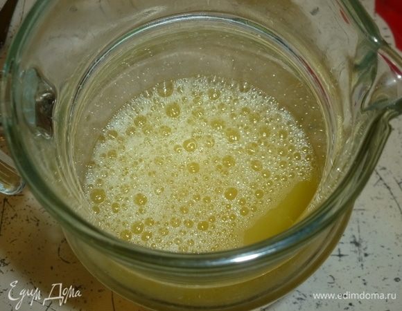 Добавить ананасовый сок.