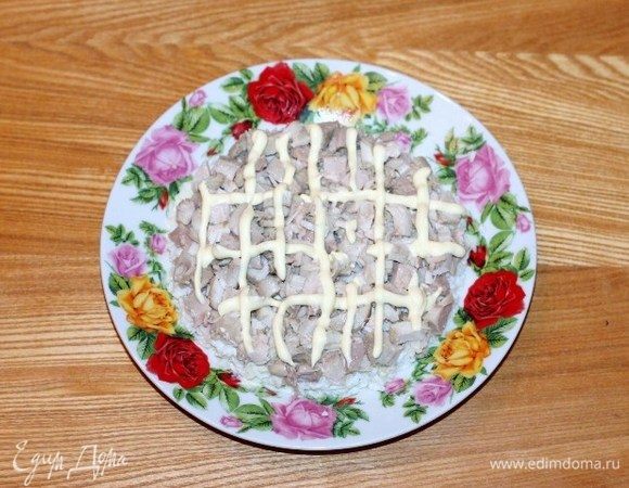 Курица + майонез.
