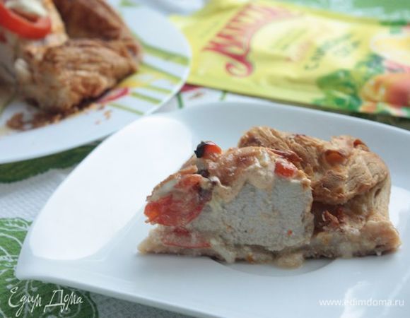 Готовые лодочки подавайте к столу, но будьте осторожны, внутри них много горячего сока, не обожгитесь! 
С Новым Годом! :)