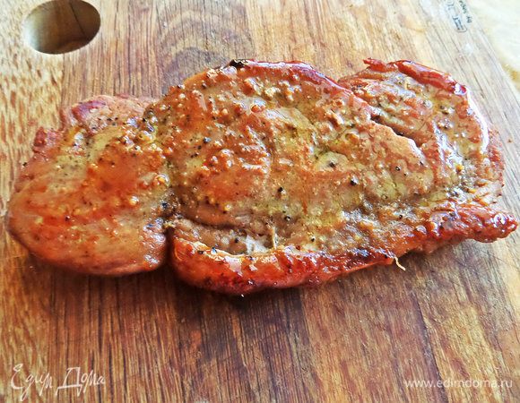 На салат достаточно одного тонкого филе.