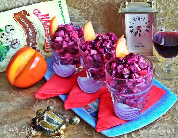 Салат будет вкуснее, когда настоится.