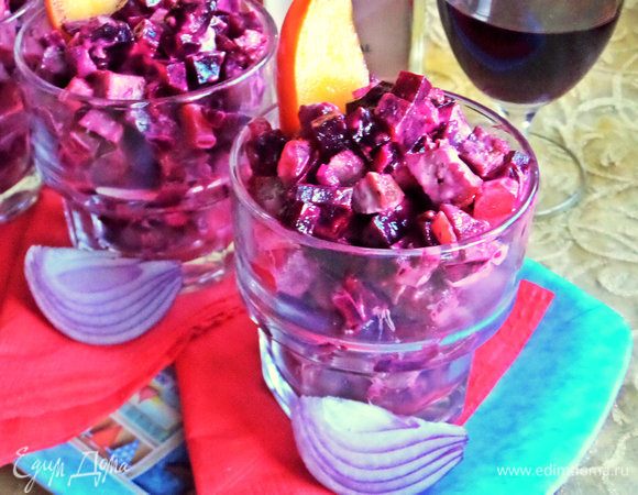 В таком виде можно хранить в холодильнике до застолья.